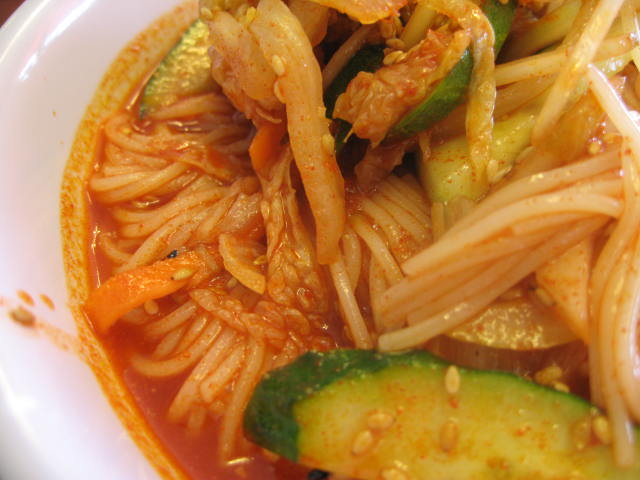 산두리비빔국수 이미지